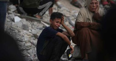 At least 25 people killed by Israeli gunshots and strikes in Gaza, some while seeking aid