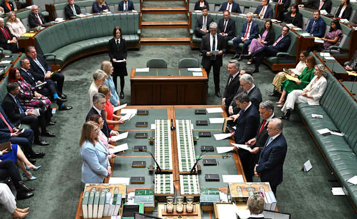 Australian Parliament resumes after Labor's landslide election victory