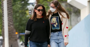 Ben Affleck and Jennifer Garner's Daughter, Violet, Proves She'd Never Be Caught Dead Buying a Birkin Bag