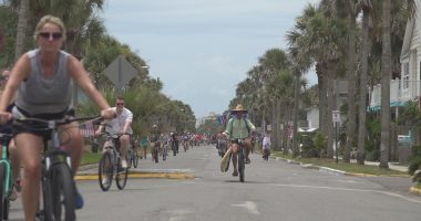 Bikes fill Neptune Beach's First Street for Fourth of July tradition