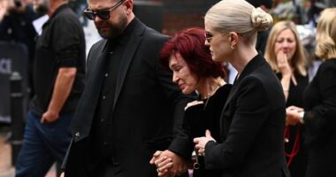 (L-R) Jack Osbourne, Sharon Osbourne and Kelly Osbourne