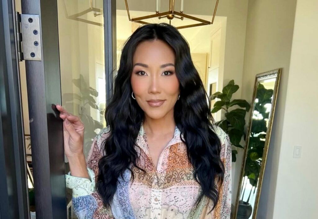 Blogger Leaks Alleged Texts From Katie Ginella and Details Off-Camera Convo as Katie is Called Out for Lying on RHOC