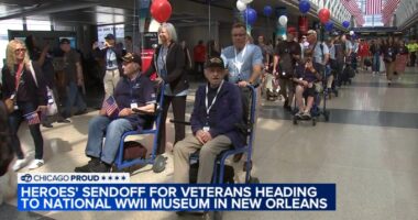 Chicago Proud: Glenbard West High School students paired with World War II veterans on trip to national WWII museum in New Orleans