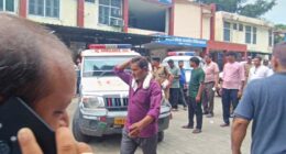 Crowd surge at Hindu temple in northern India leaves at least 6 dead