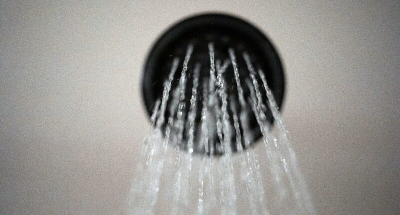 Dermatologists advise simple shower routines for healthy skin