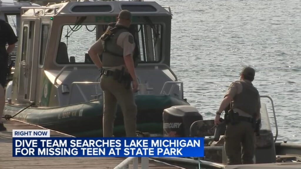 Dive team returns to Lake Michigan to continue recovery effort for teen near IL Beach State Park after boy knocked into water