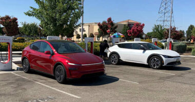 Edmunds: Five expert tips to make cross-country EV driving easy