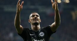 Eintracht Frankfurt sold star striker to Premier League club for record fee – but he soon left as a ‘lamp post’
