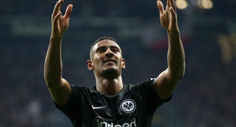 Eintracht Frankfurt sold star striker to Premier League club for record fee – but he soon left as a ‘lamp post’