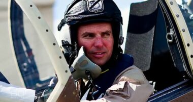 Family of US pilot imprisoned in NSW pleads for his release after 1000 days