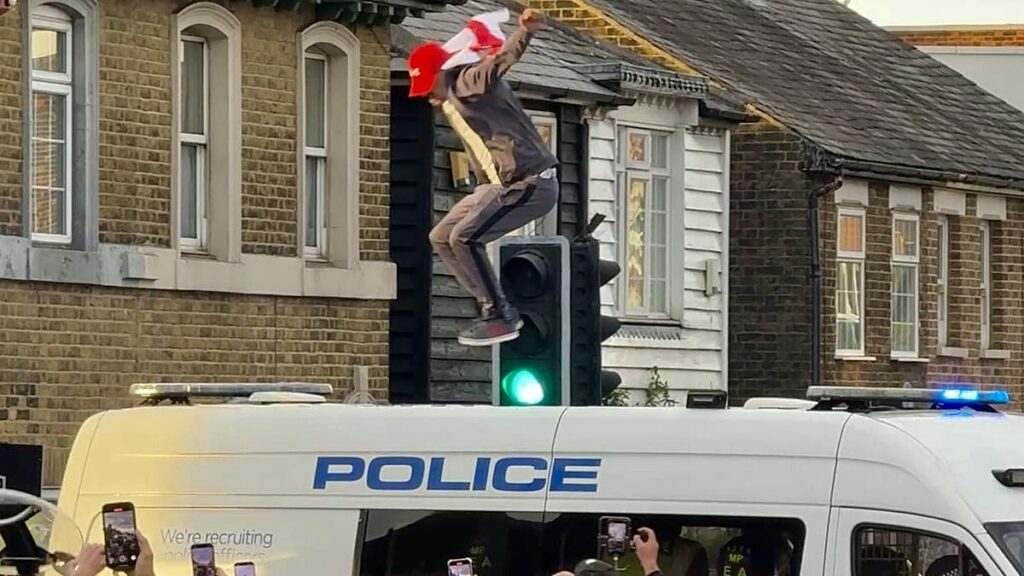 Father of girl, 14, 'sexually assaulted' in Epping backs migrant hotel protests - as asylum seekers are told they'll be made homeless if they refuse to move out