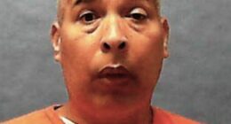 Florida man who killed 2 people outside a bar is scheduled to be executed
