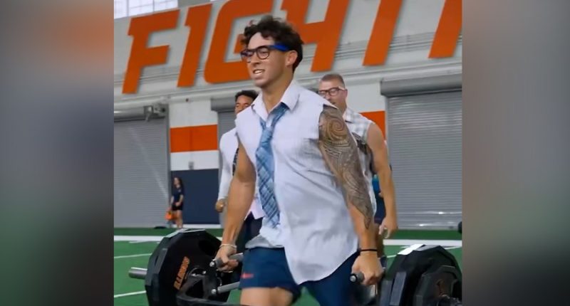 Illini football participates in annual 'Lift for Life'