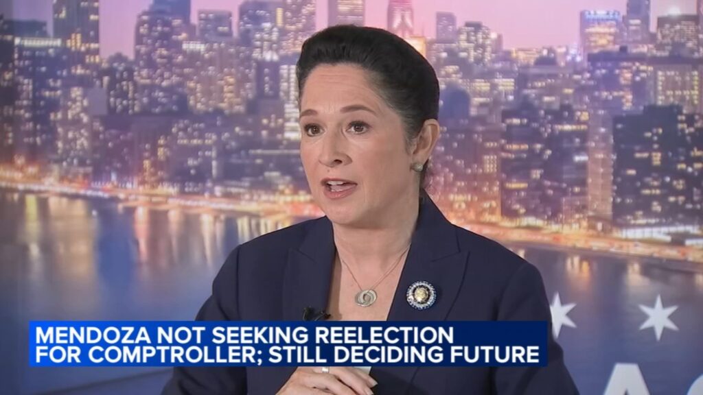 Illinois Comptroller Susana Mendoza says she will not run for reelection at press conference in Chicago's Little Village