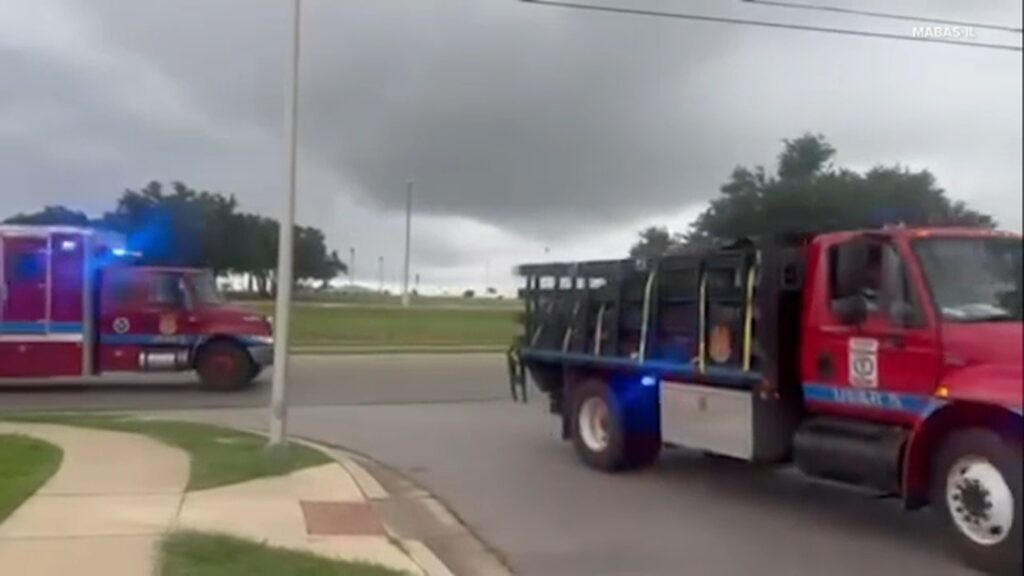 Illinois first responders arrive to Central Texas flood sites to assist with search, recovery as death toll rises