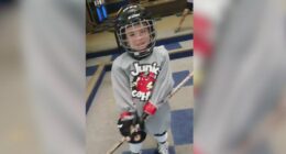 Illinois tween with one arm plays hockey with determination: 'It's really fun'