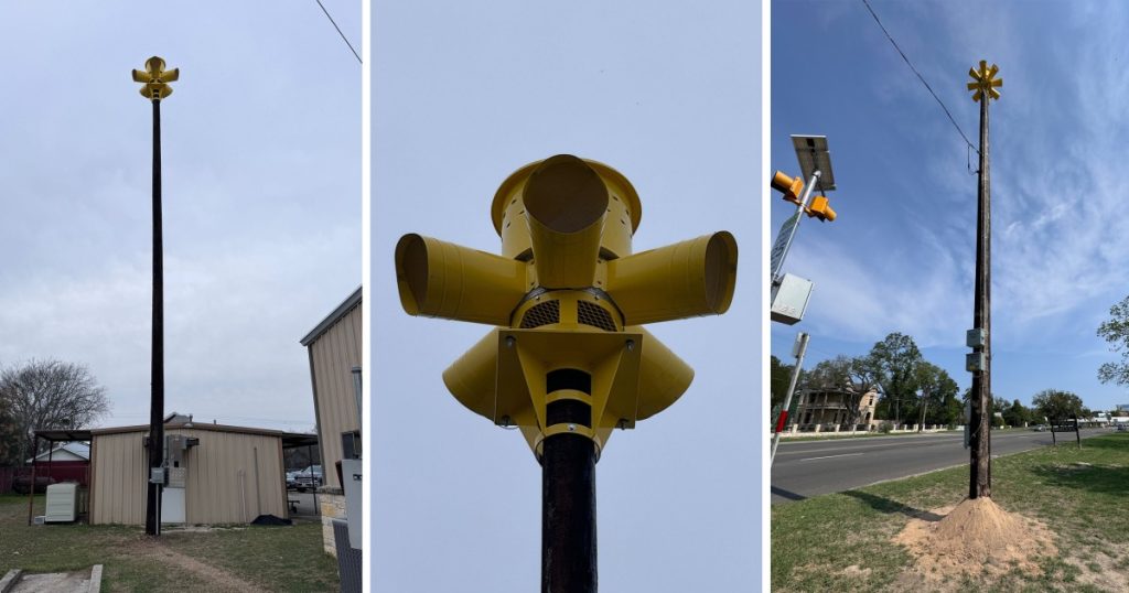 In deadly Texas floods, one town had what some didn't: A wailing warning siren