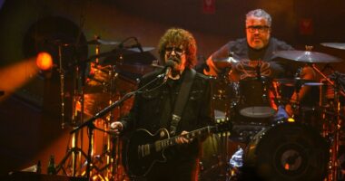 Jeff Lynne's ELO concert cancelled last minute as fans concerned over star's health