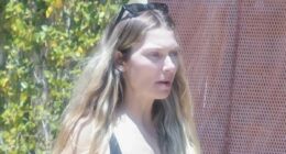 Jess Hart packs belongings into storage unit after split from fiancé