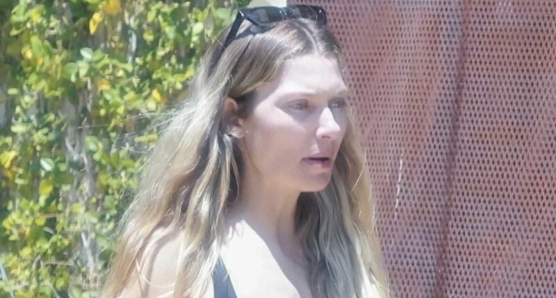 Jess Hart packs belongings into storage unit after split from fiancé