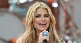 Jessica Simpson Pushes Through Wardrobe Malfunction on ‘Today’