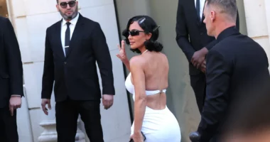 Kim Kardashian’s Latest Move? Googling Herself -- and Making Sure You Know It