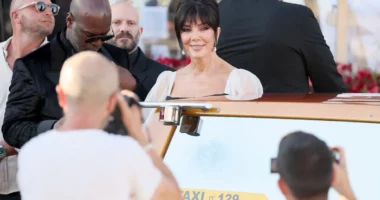 Kris Jenner Just Posted a Makeup Ad With a Filter On -- and Fans Are Crucifying Her