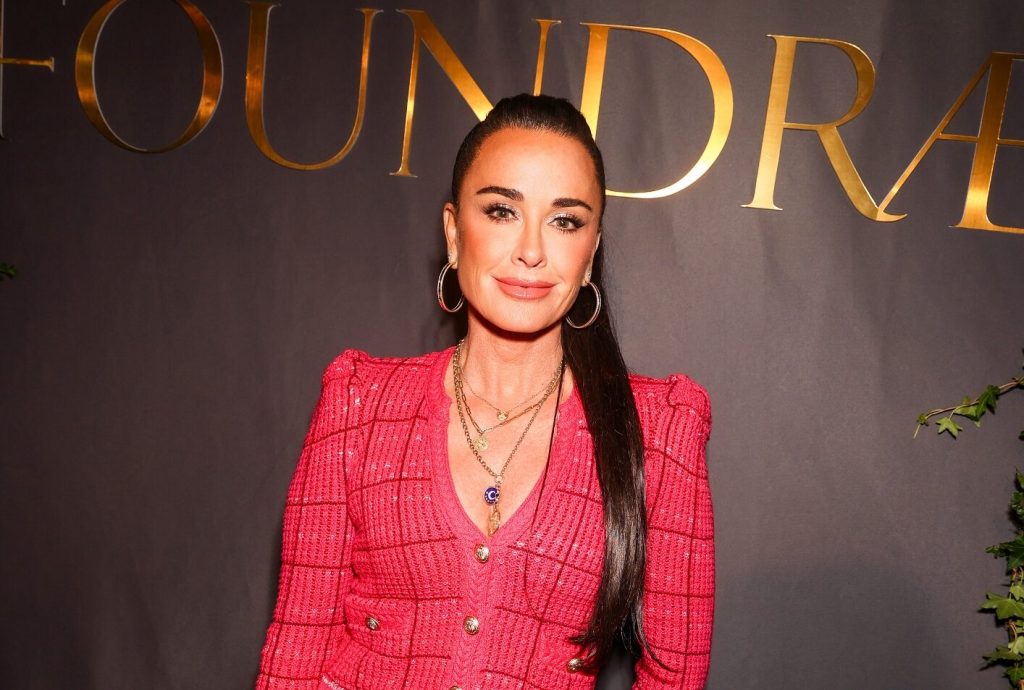 Kyle Richards Calls out Company for Using AI Pic of Her to Promote Product