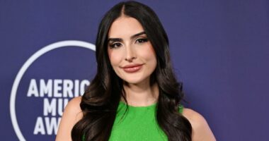 Kyle Richards’ Daughter Sophia Shares Update on Her 'Stressful' Hair Loss