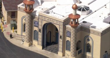 Lombard teen boy accused of plotting explosion, act of terror at Glendale Heights Islamic Education Center on Goodrich Avenue: FBI