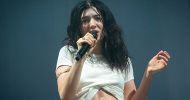 Lorde announces Australia and New Zealand Ultrasound World Tour arena shows for February 2026