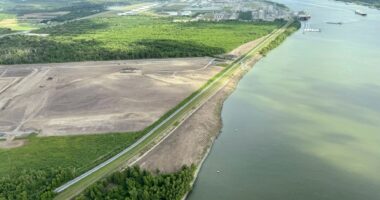 Louisiana cancels $3B repair coastal restoration funded by Deepwater Horizon oil spill settlement