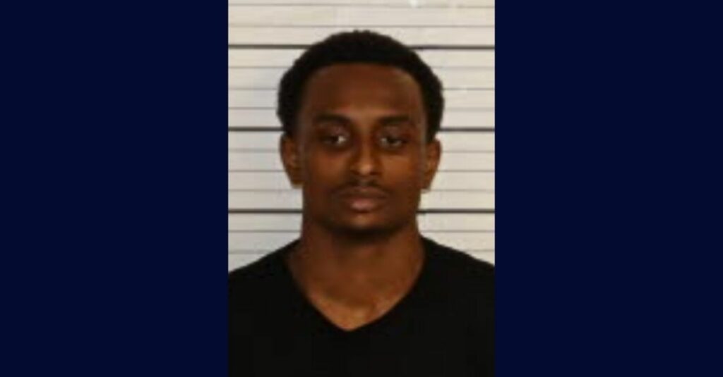 Man allegedly shoots at dad with 2 kids