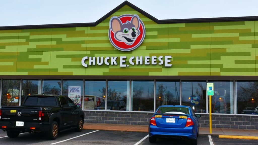 Man in Chuck E. Cheese suit charged with fraud, reports say