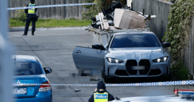 A man believed to have links to the death of a notorious underworld figure has been shot dead in a targeted daylight attack ﻿in Melbourne's north.