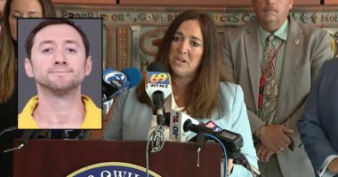 Man who beheaded father after 'citizen's arrest' guilty
