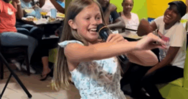 Mississippi girl goes viral for nailing 2000 rap classic at karaoke