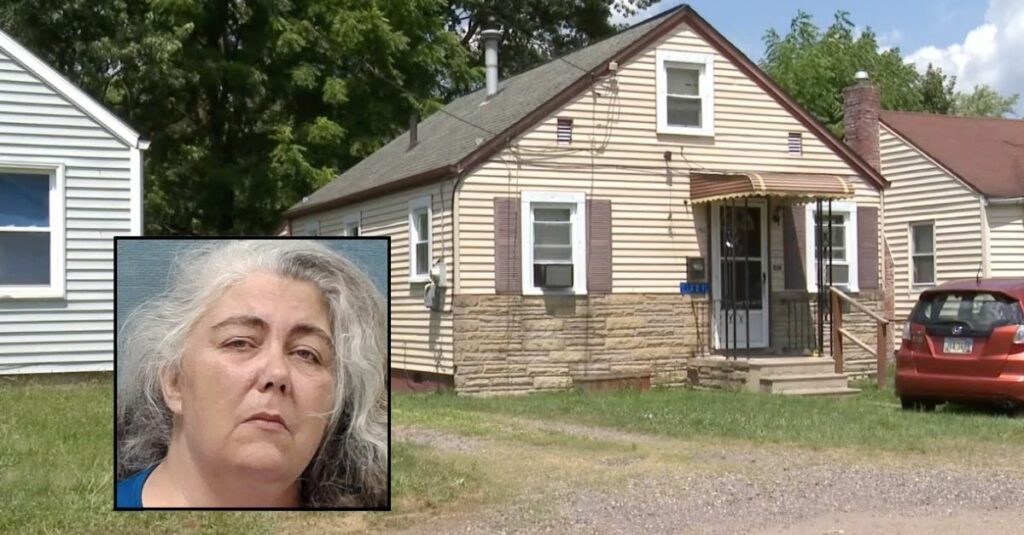 Mom stabs daughter with 'sword' during argument: Cops