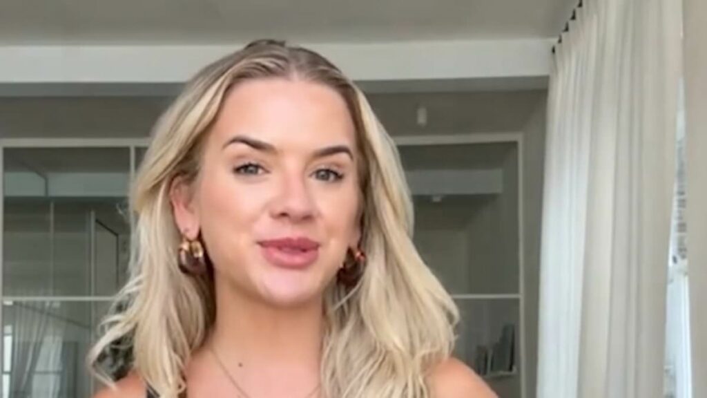 Moment brazen thief steals fitness influencer Grace Beverley's vintage Chanel bag from right under her feet as she dines at Notting Hill restaurant