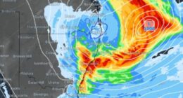 More heavy rain, giant waves to batter NSW coast across weekend