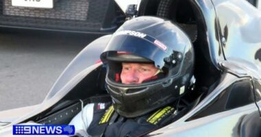 The motorsport community is mourning the death of lifetime member and former Supersports Champion Darren Barlow.