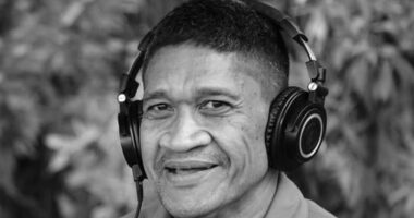 New Zealand music industry in mourning after legendary musician dies - prompting tributes from world famous artists