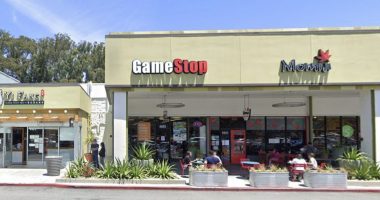 Pokemon fans attack man while waiting in line: Police