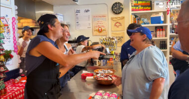Pop-up inspired by "The Bear" brings iconic Chicago sandwich to Los Angeles
