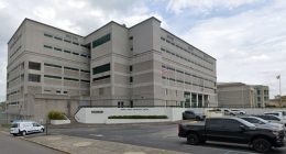 Pregnant woman who delivered baby in jail settles lawsuit