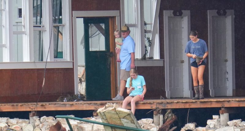 Risk of further floods in Texas during desperate search for missing as death toll tops 80