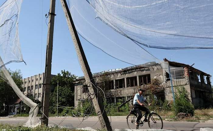 Russia launches new attacks on Ukraine with the countdown to a US peace deadline underway