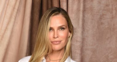 Sara Foster Reveals if Jeff Bezos and Lauren Sanchez's Wedding Included NDAs