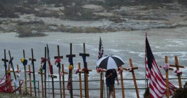 Search for Texas flood victims paused as heavy rains bring new threat of high waters