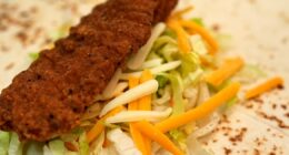 Snack Wrap frenzy briefly leaves McDonald's short on lettuce